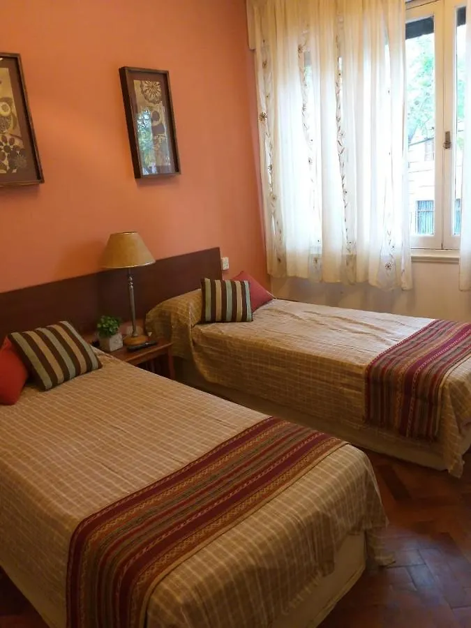 Lindo Y Ubicabidisimo Alojamiento Con Balcon A Mts De Aristides Apartment Mendoza 0*,  Argentina